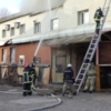 Вогнеборці ліквідували масштабну пожежу складу по зберіганню броньованих дверей, під час якої загинув 30-річний працівник