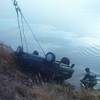 Автомобіль злетів у річку Десна, один чоловік загинув. ФОТО