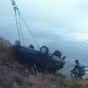 Автомобіль злетів у річку Десна, один чоловік загинув. ФОТО