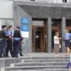 В Чернігові після інструктажу міліціонери виїхали на виборчі дільниці