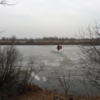 На річці Дніпро провалився під тонку кригу та потонув рибалка