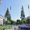 Урочисте підняття Державних прапорів України на центральній площі Чернігова