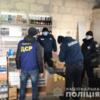 Поліція притягнула до відповідальності двох підприємців за нелегальне виготовлення та обіг алкоголю