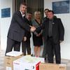 Щоб не оббивати порогів