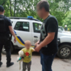 Патрульні швидко повернули додому 5-річного хлопчика, що загубився