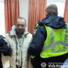 Викрав у пенсіонерки сумку з грошима та документами: в Ічні поліцейські затримали зловмисника
