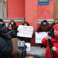акція протесту проти спроби рейдерського захоплення галереї