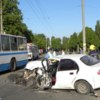 У ДТП тролейбусу і Ланосу постраждало двоє людей. ФОТО